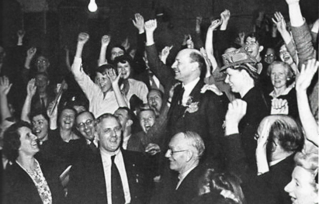 ClementAttleeattheLabourPartyHQonGeneralElectionNight1945 640