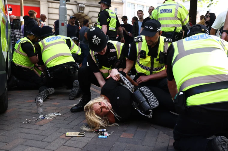 240804 uk far right arrest wc 1036 98cd8b