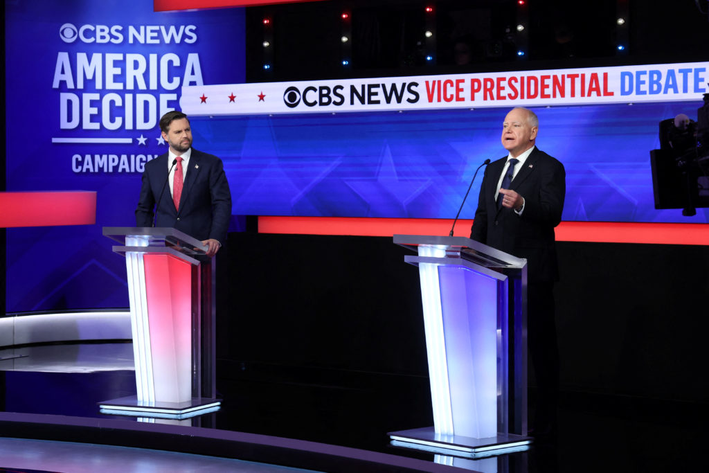 2024 10 02T012030Z 14038659 RC21CAA6G9JH RTRMADP 3 USA ELECTION DEBATE 1024x683 1