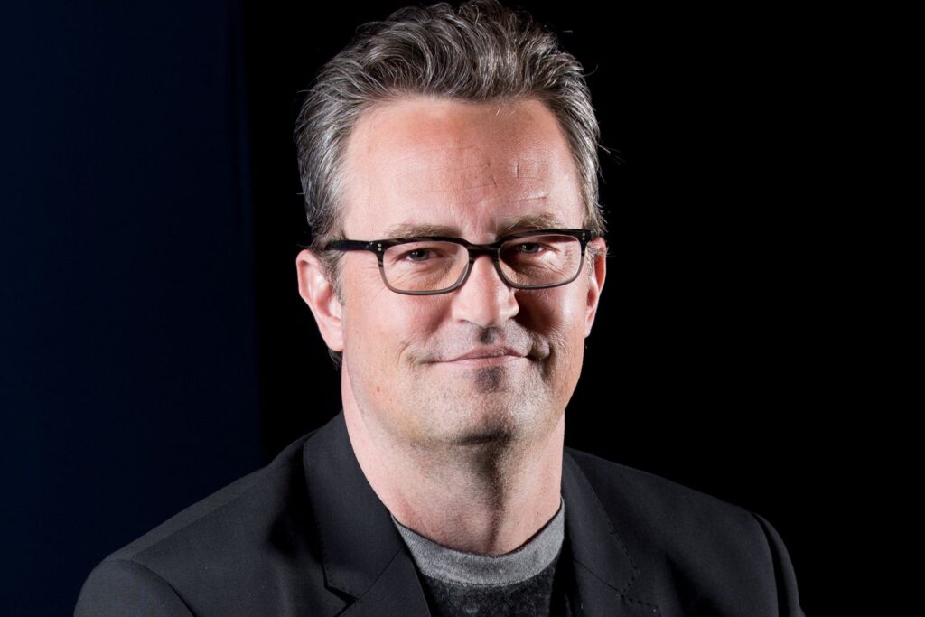 matthew perry tout 2 090524 24292a3fd84a498f846a06f4437b61b4